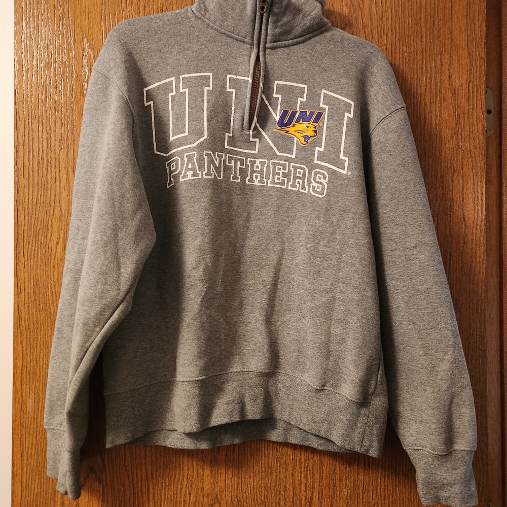 Zipper neck crew neck sweatshirt